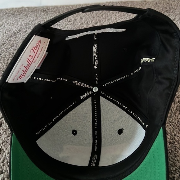 Chicago Bulls Back to Back 1992 Champions Mitchell & Ness Hat Snapback Jordan - Picture 4 of 5